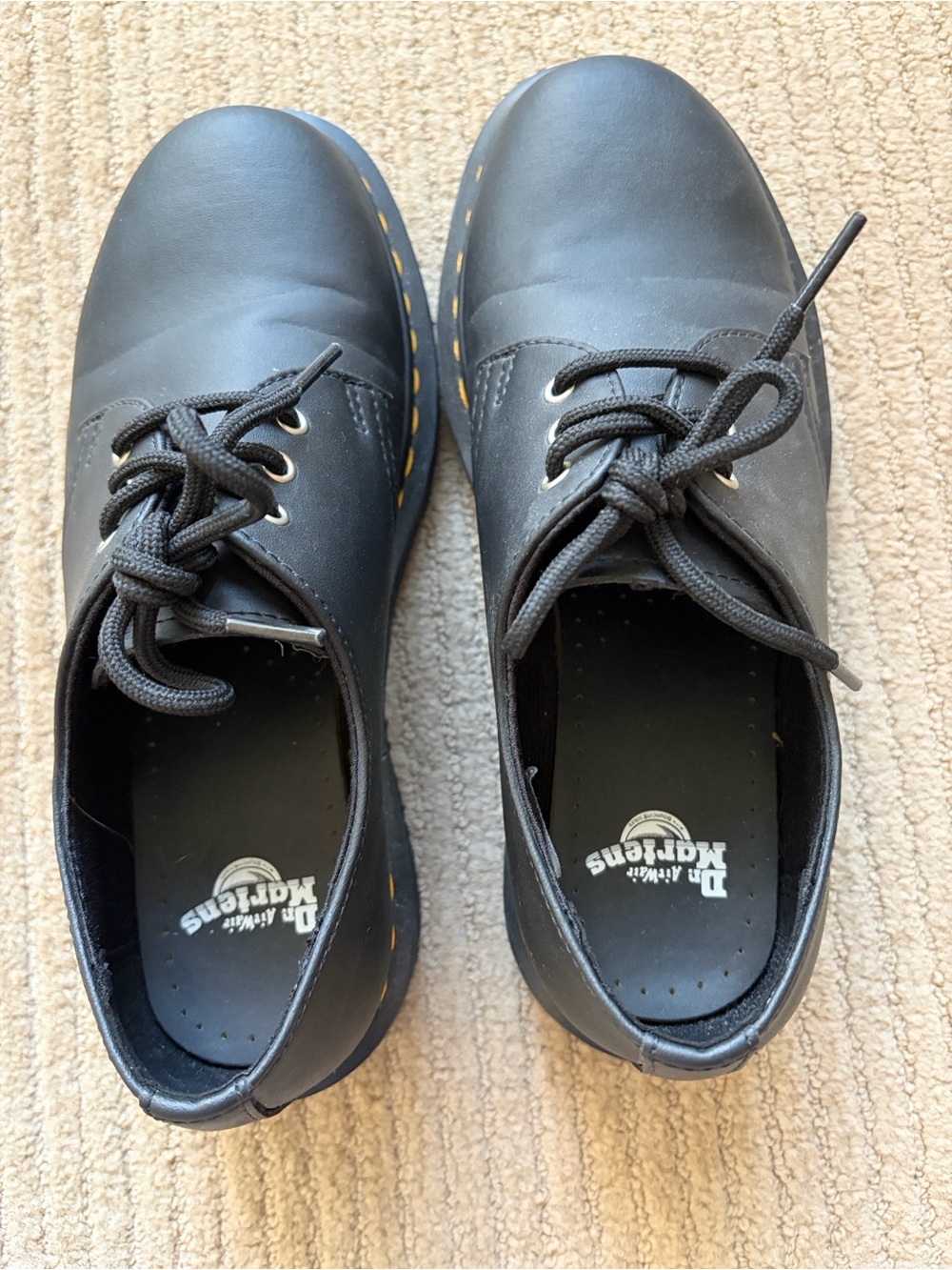 Dr. Martens Women’s Leather Lace-Up Shoes, Black, size 7 - Picture 5 of 7